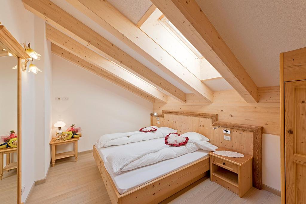 Cesa Melester Campitello di Fassa Quarto foto