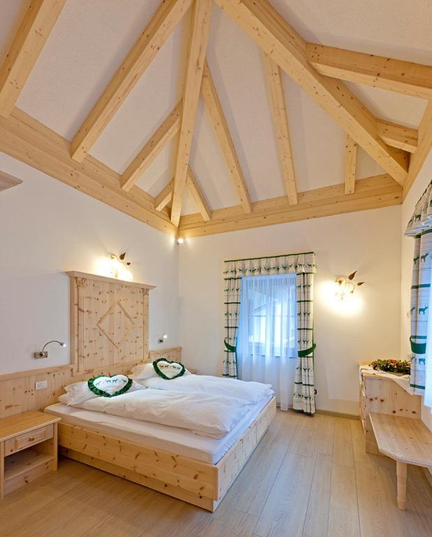 Cesa Melester Campitello di Fassa Quarto foto